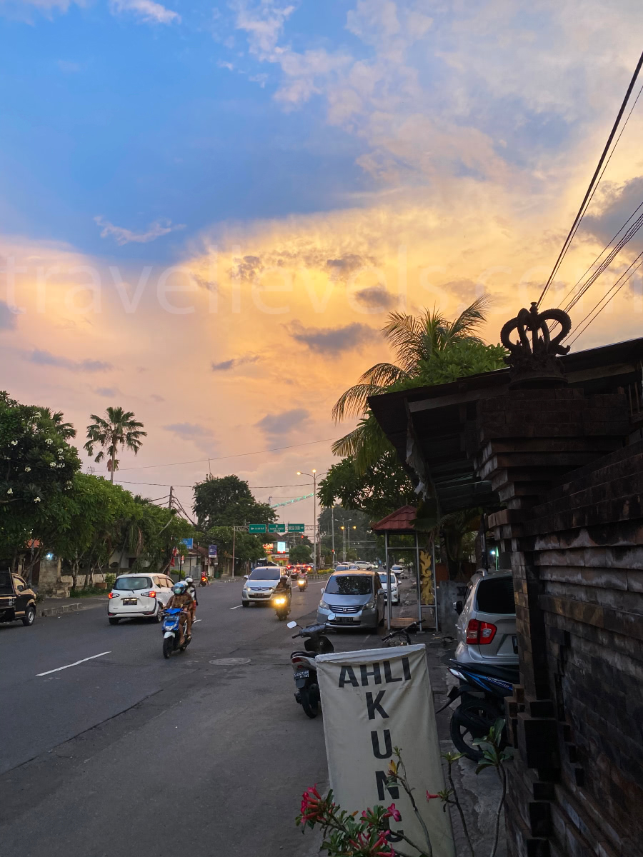 Санур, Бали