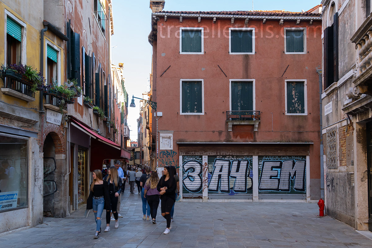 Граффити Зачем, Венеция