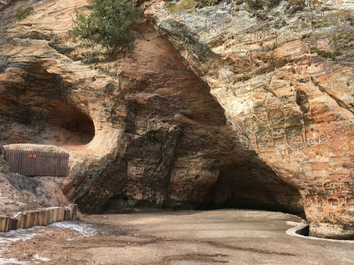 Пещера Гутманя, Сигулда