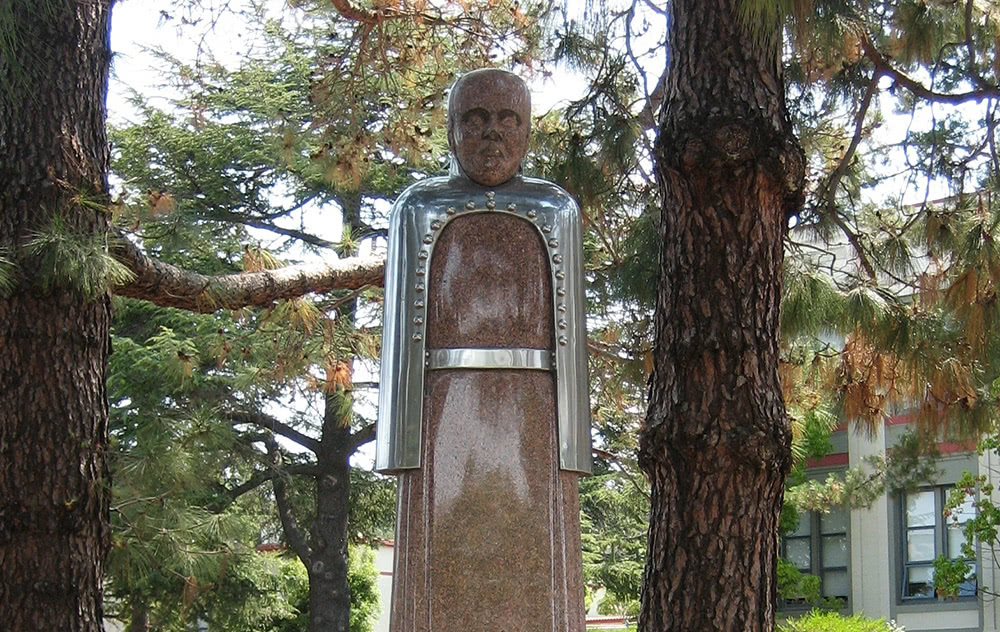 420 Louis Pasteur Statue